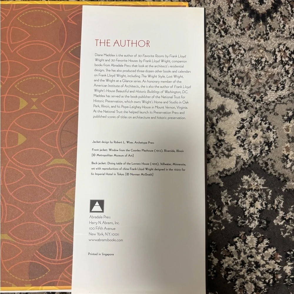 50 Favorite Furnishings by Frank Lloyd Wright Book - Picture 5 of 8